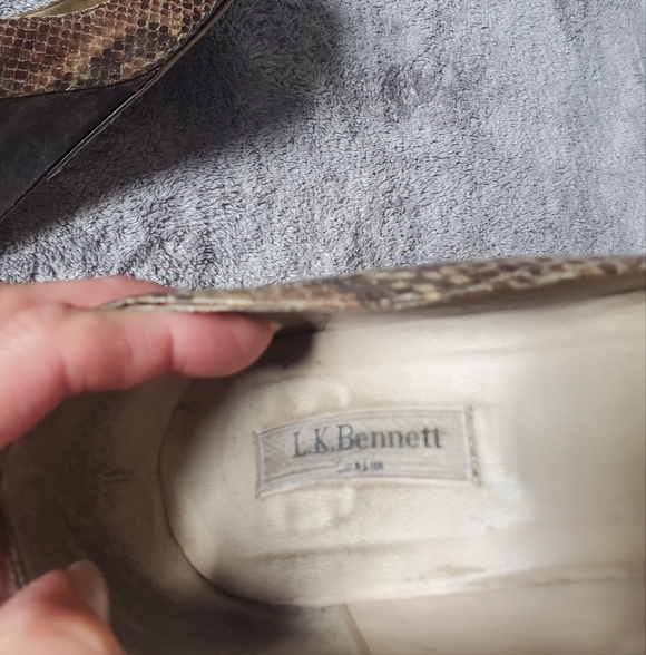 LK Bennett Brown Heels with Snakeskin Texture - Picture 3 of 9